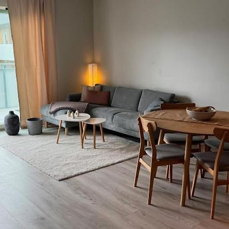 Nice & Cozy Two Bedroom Apartment With A Balcony Akureyri Exteriér fotografie