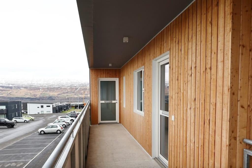 Nice & Cozy Two Bedroom Apartment With A Balcony Akureyri Exteriér fotografie